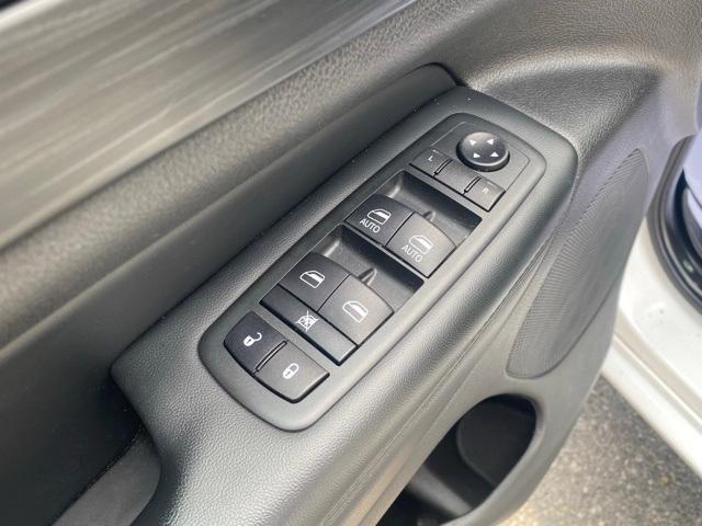 used 2020 Jeep Grand Cherokee car, priced at $19,995