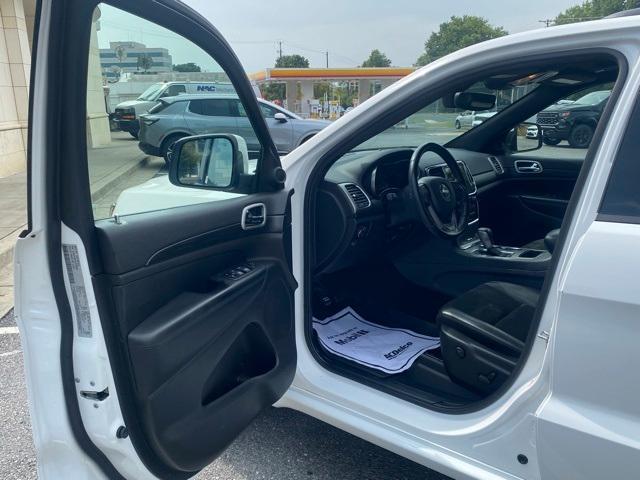 used 2020 Jeep Grand Cherokee car, priced at $19,995