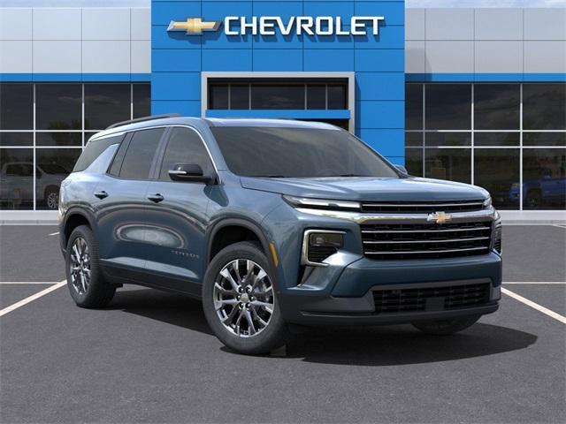 new 2025 Chevrolet Traverse car, priced at $48,114