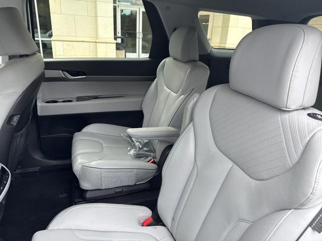 used 2024 Hyundai Palisade car, priced at $32,862