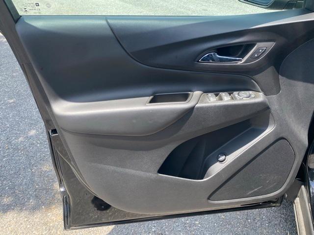 used 2022 Chevrolet Equinox car, priced at $21,952