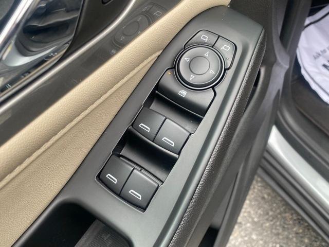 used 2023 Chevrolet Traverse car, priced at $26,906