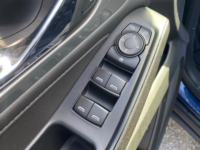 used 2023 Chevrolet Traverse car, priced at $29,995