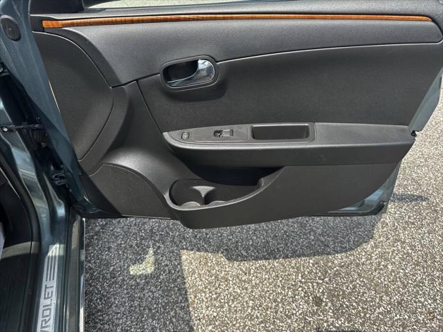 used 2009 Chevrolet Malibu car, priced at $3,999