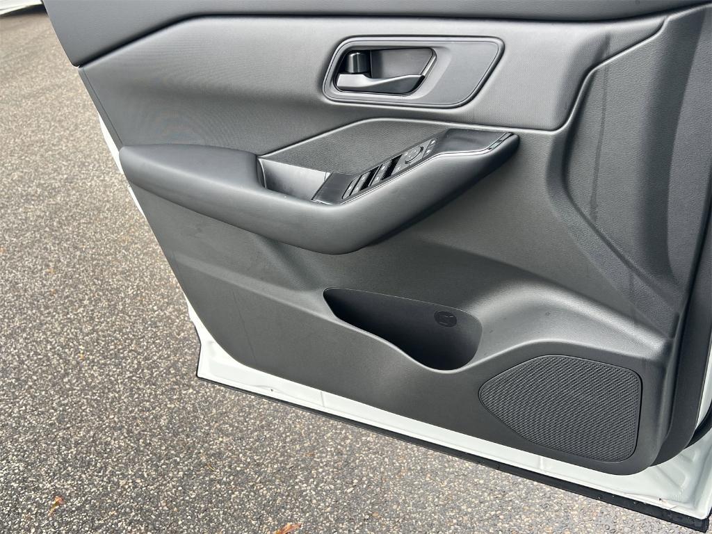 new 2025 Nissan Rogue car, priced at $27,418