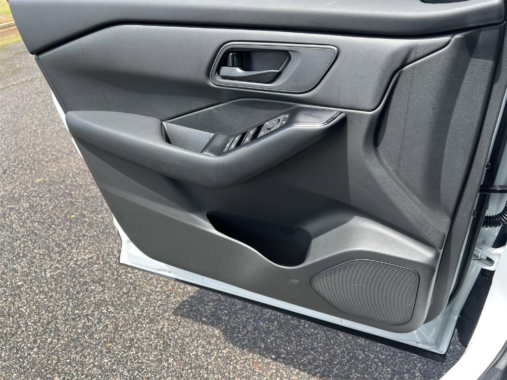 new 2025 Nissan Rogue car, priced at $26,821