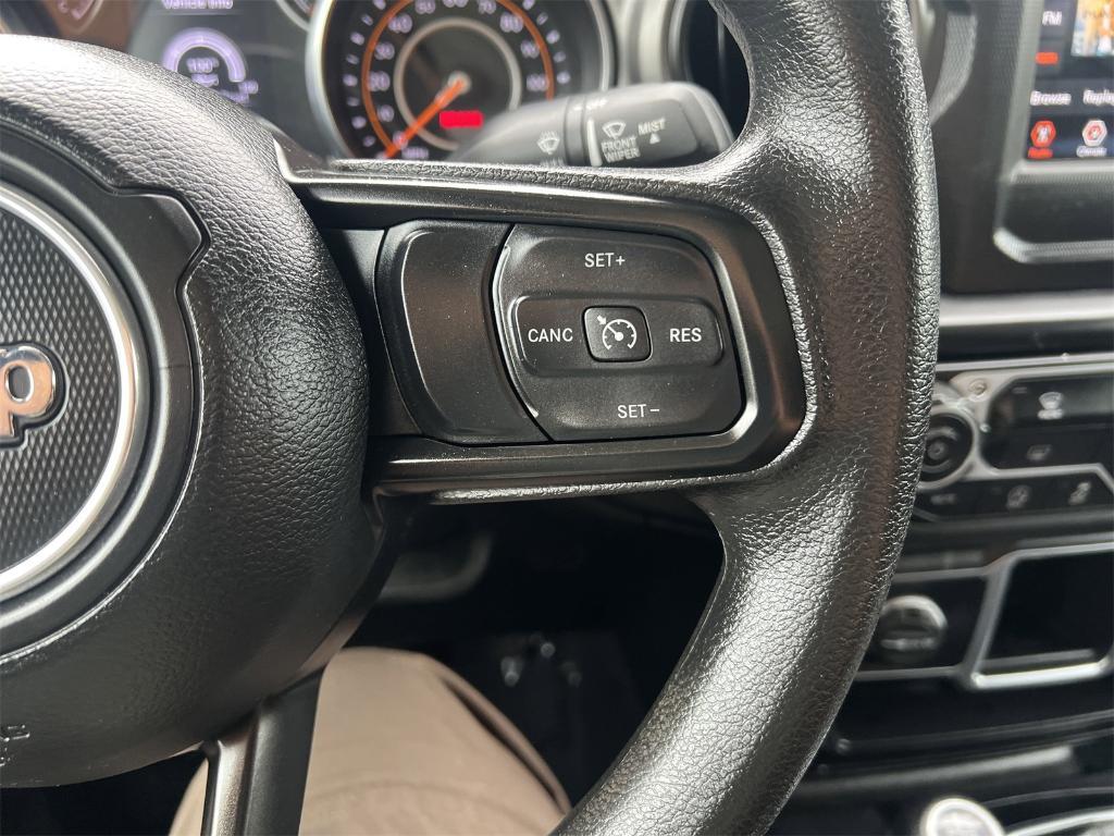 used 2022 Jeep Gladiator car, priced at $28,874