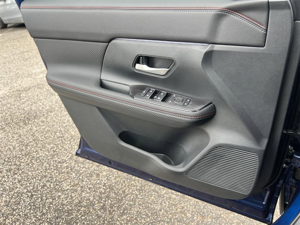 new 2025 Nissan Kicks car, priced at $26,436