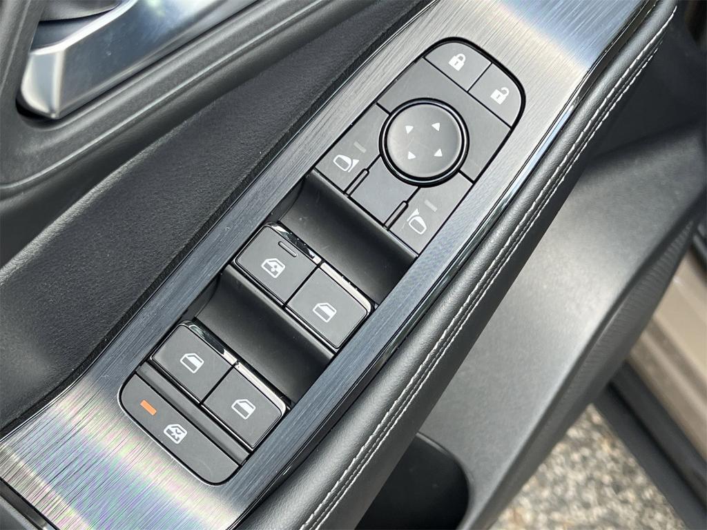 new 2025 Nissan Rogue car, priced at $30,058