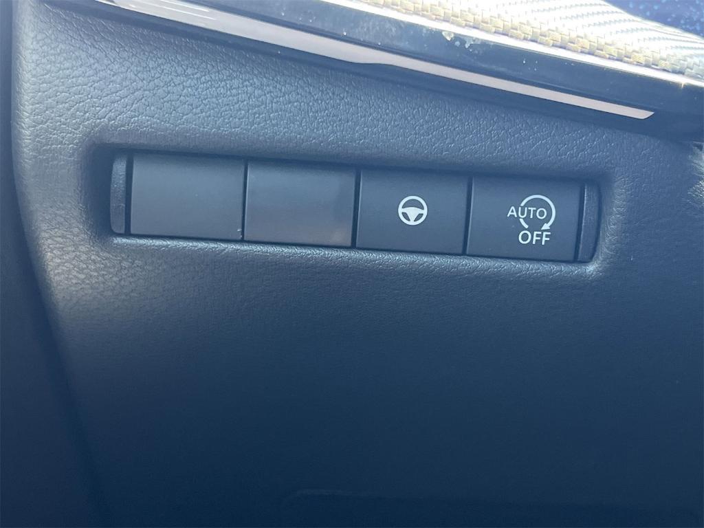new 2025 Nissan Kicks car, priced at $26,030