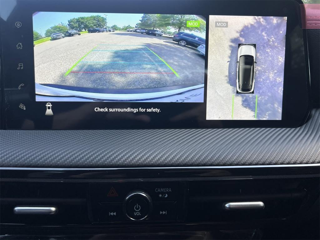new 2025 Nissan Kicks car, priced at $26,030