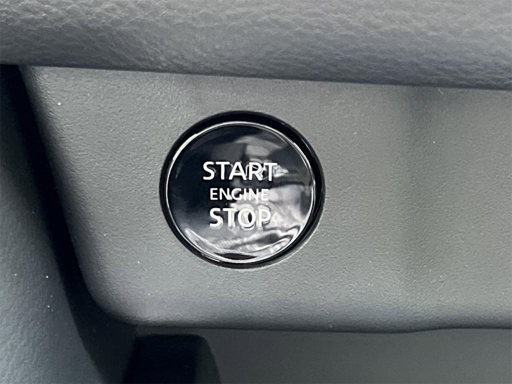 new 2025 Nissan Rogue car