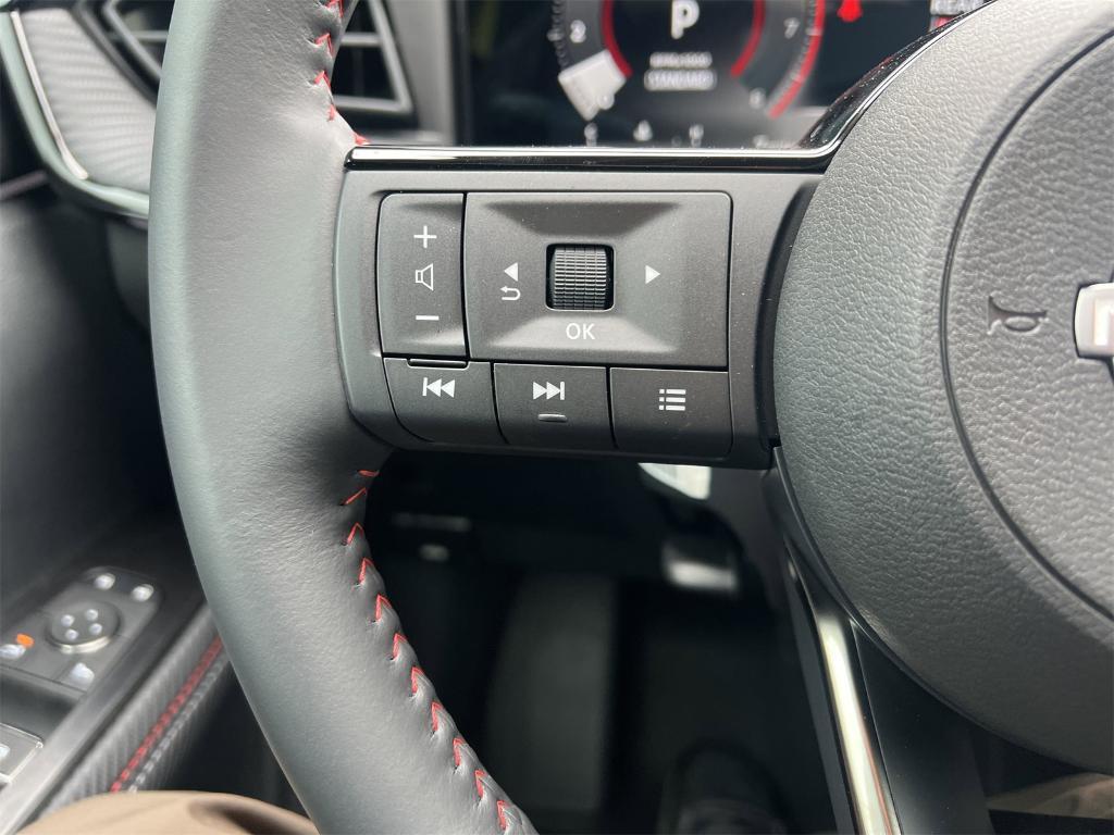 new 2025 Nissan Kicks car, priced at $27,551