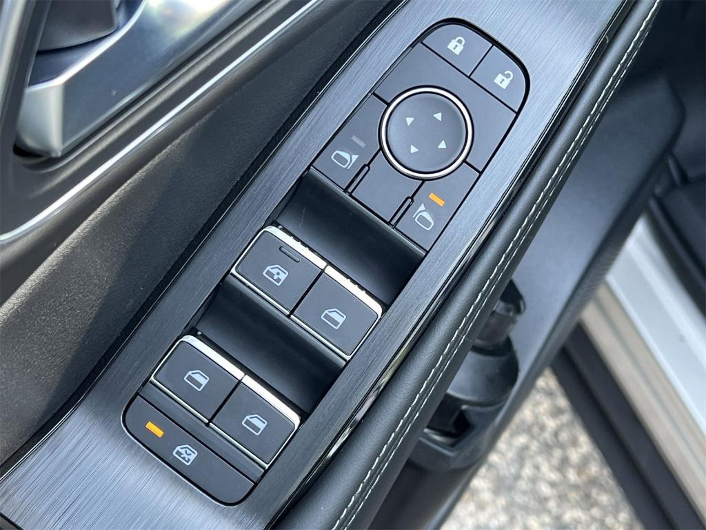 new 2025 Nissan Rogue car
