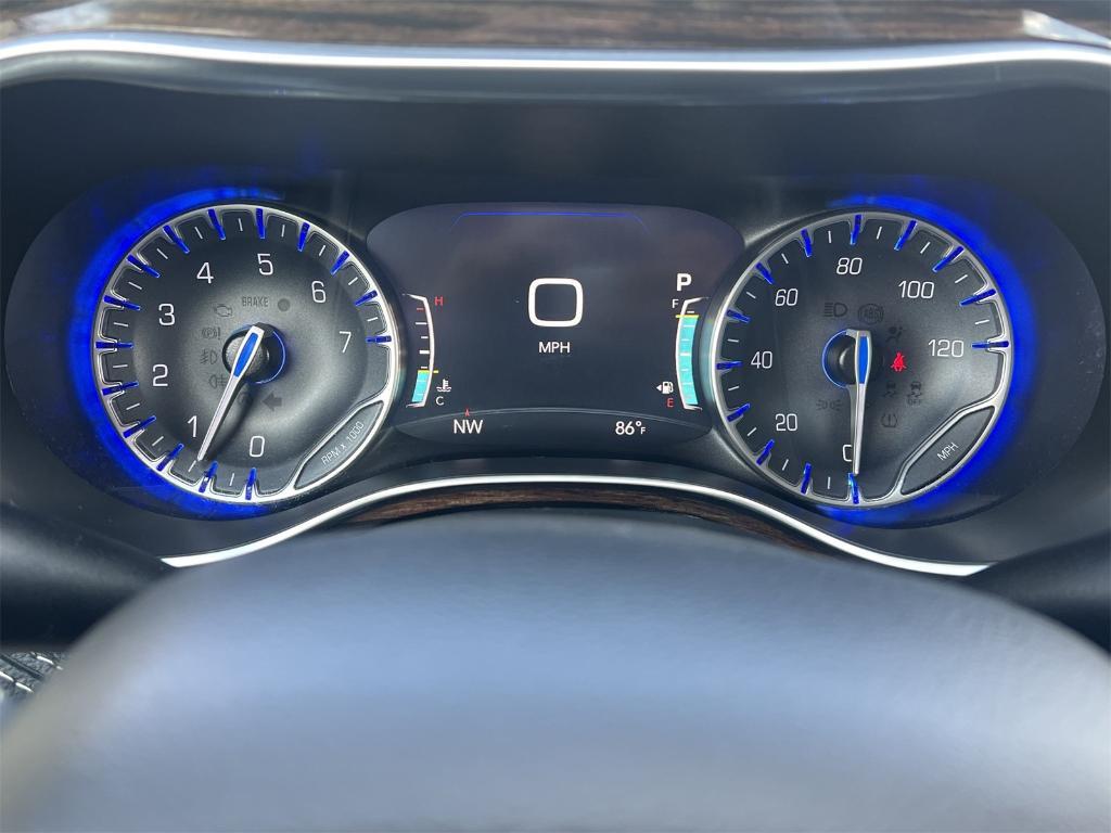 used 2023 Chrysler Pacifica car, priced at $25,277