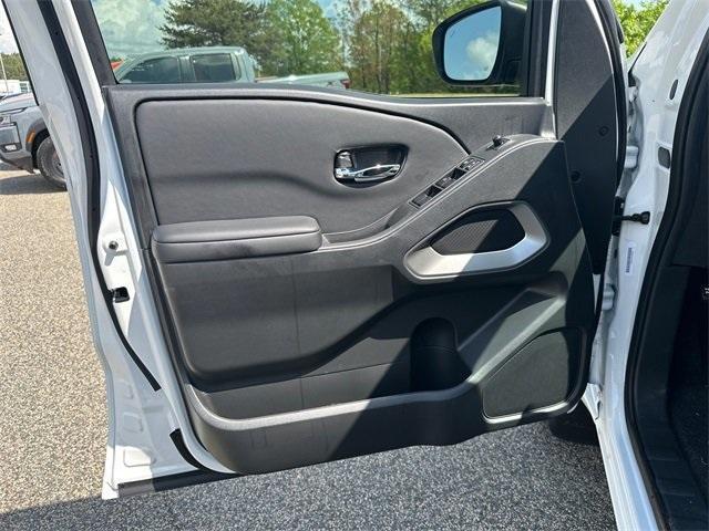 new 2025 Nissan Frontier car, priced at $36,939