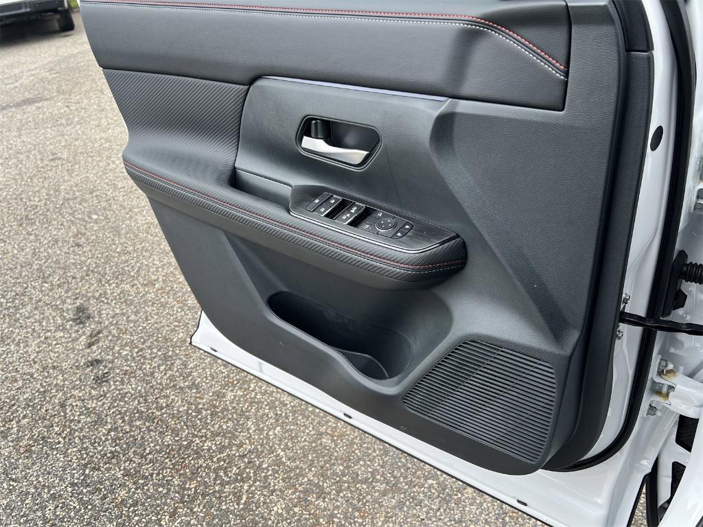 new 2025 Nissan Kicks car, priced at $26,839