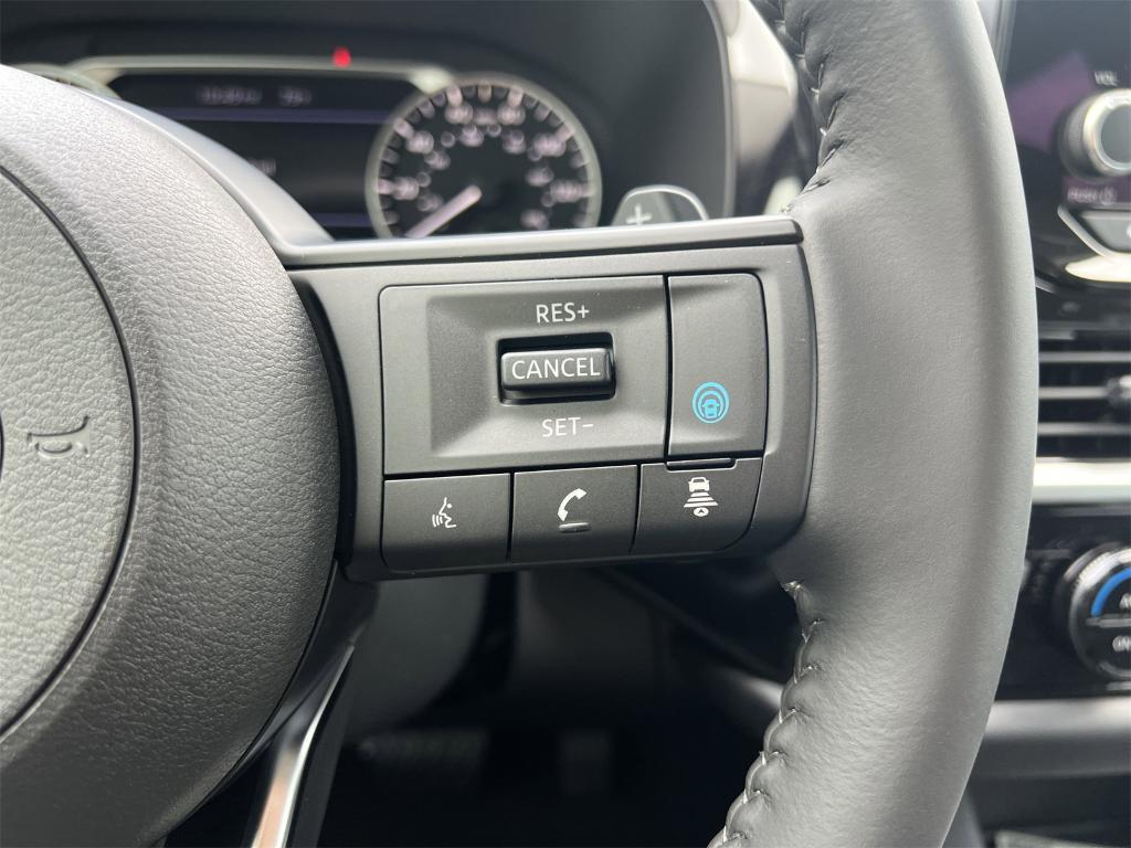 new 2025 Nissan Pathfinder car, priced at $38,879