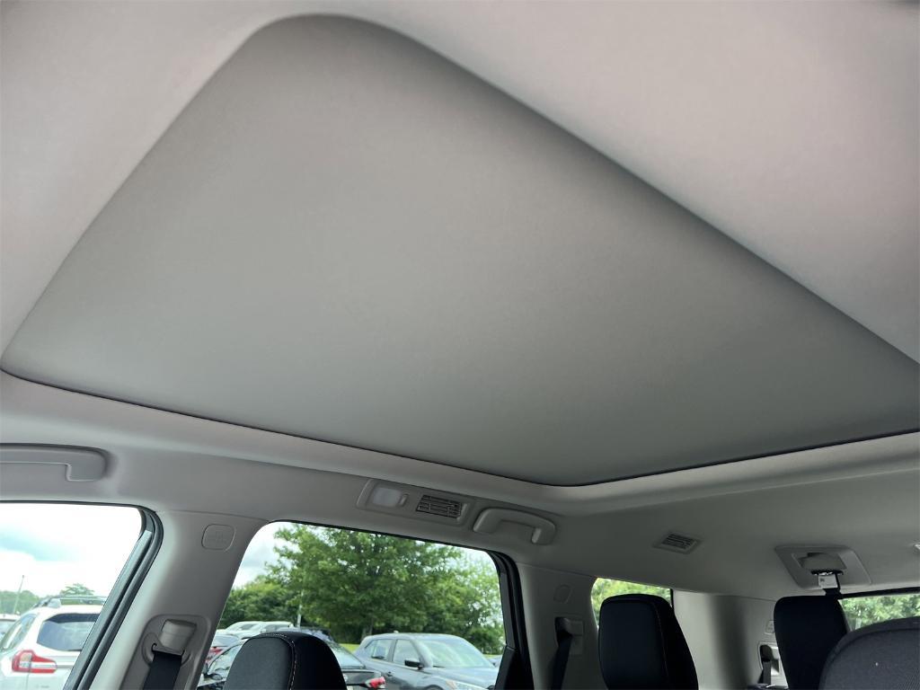 new 2025 Nissan Pathfinder car, priced at $38,879