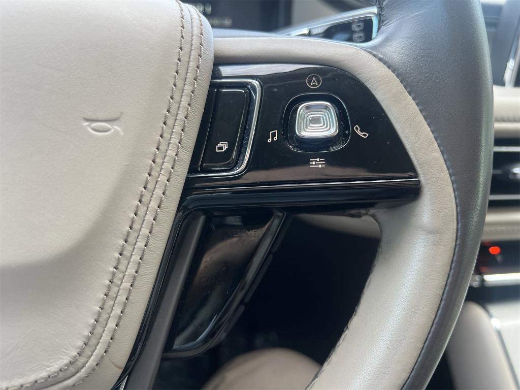 used 2021 Lincoln Aviator car, priced at $27,327