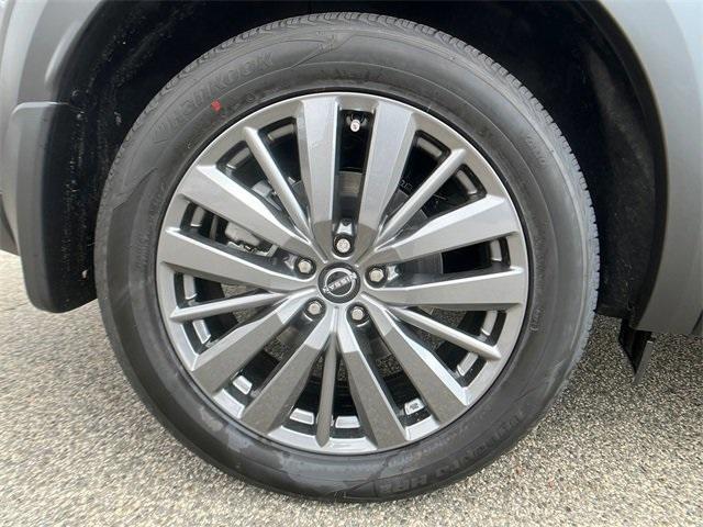 new 2025 Nissan Pathfinder car, priced at $40,661