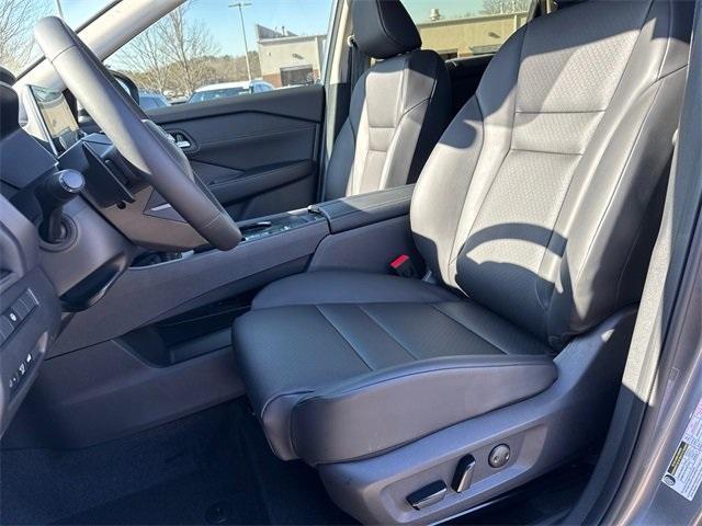 new 2025 Nissan Rogue car, priced at $29,996
