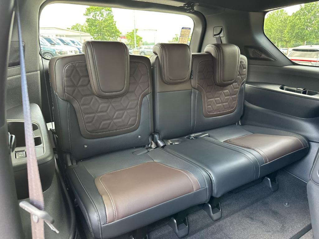 new 2025 Nissan Armada car