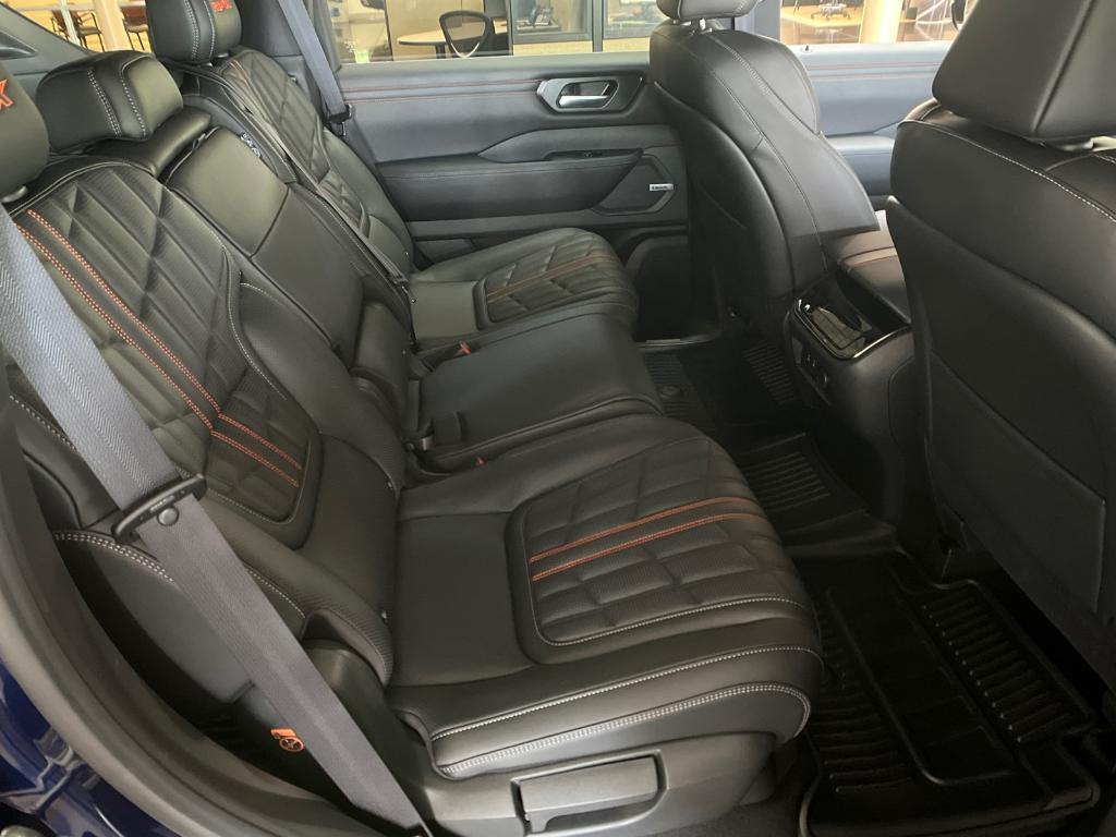 new 2025 Nissan Armada car