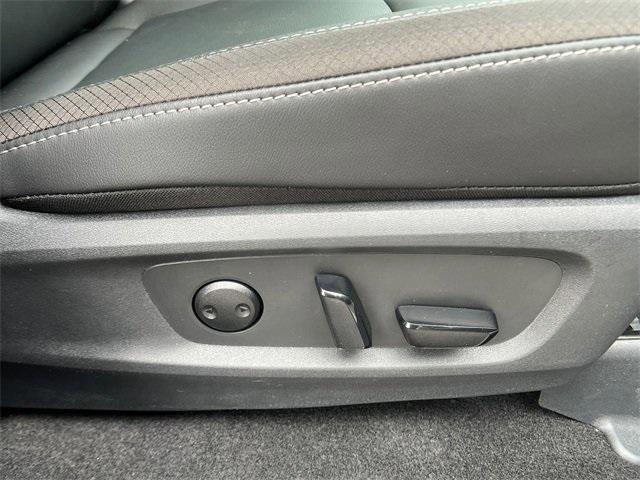new 2025 Nissan Pathfinder car, priced at $41,042