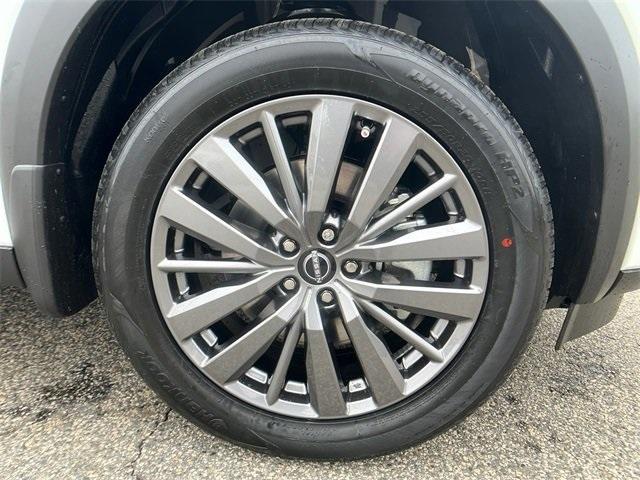 new 2025 Nissan Pathfinder car, priced at $41,042