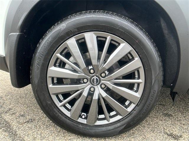 new 2025 Nissan Pathfinder car, priced at $41,042