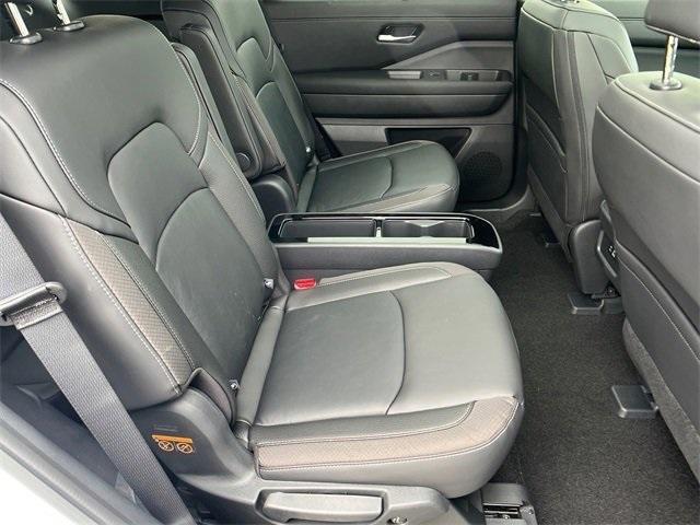 new 2025 Nissan Pathfinder car, priced at $41,042