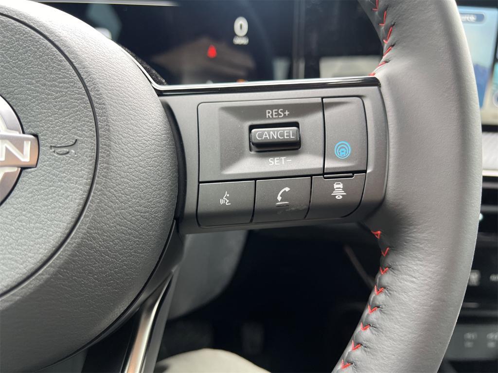 new 2025 Nissan Kicks car, priced at $26,030