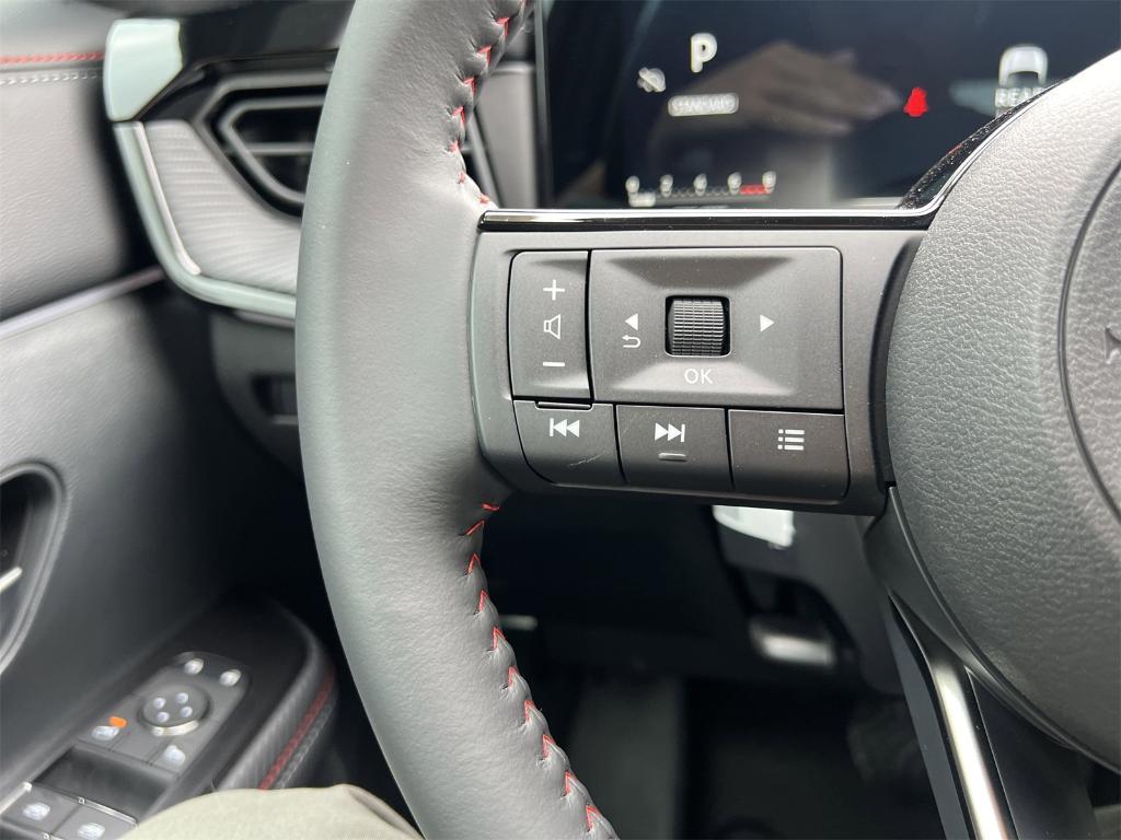 new 2025 Nissan Kicks car, priced at $26,030