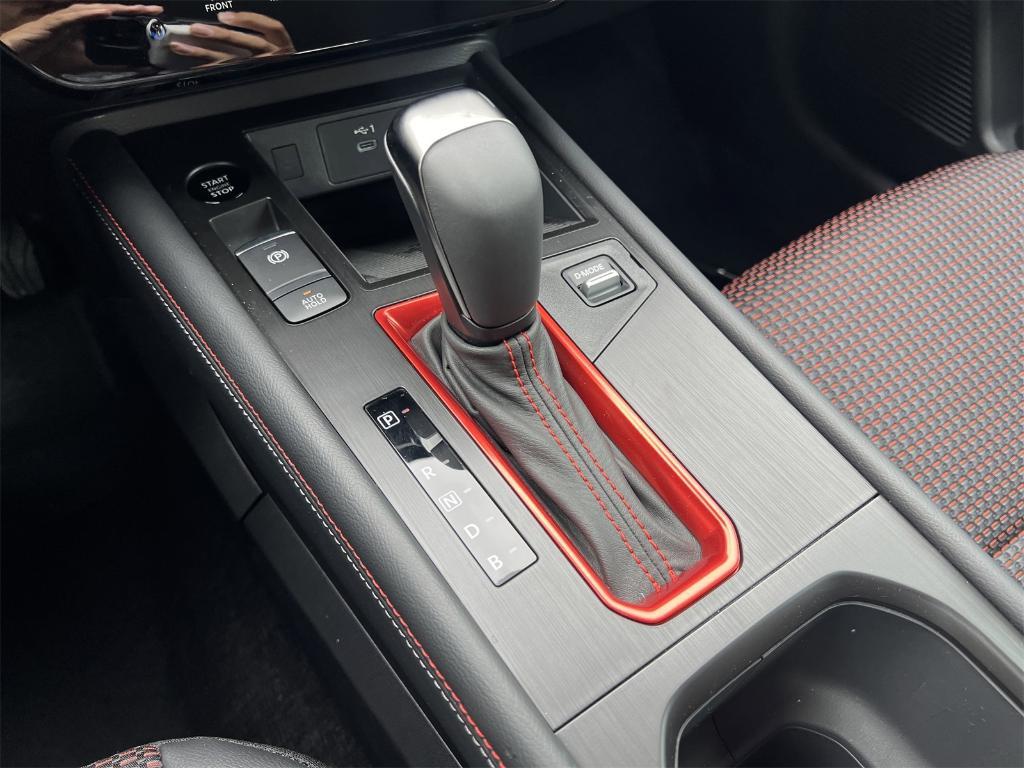 new 2025 Nissan Kicks car, priced at $26,030