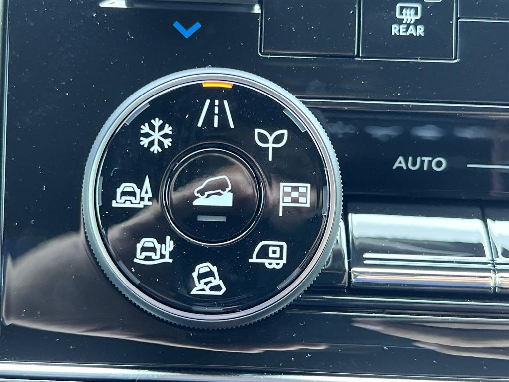 new 2025 Nissan Armada car