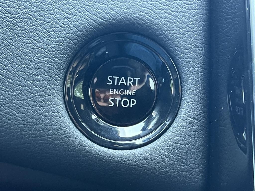 new 2025 Nissan Armada car
