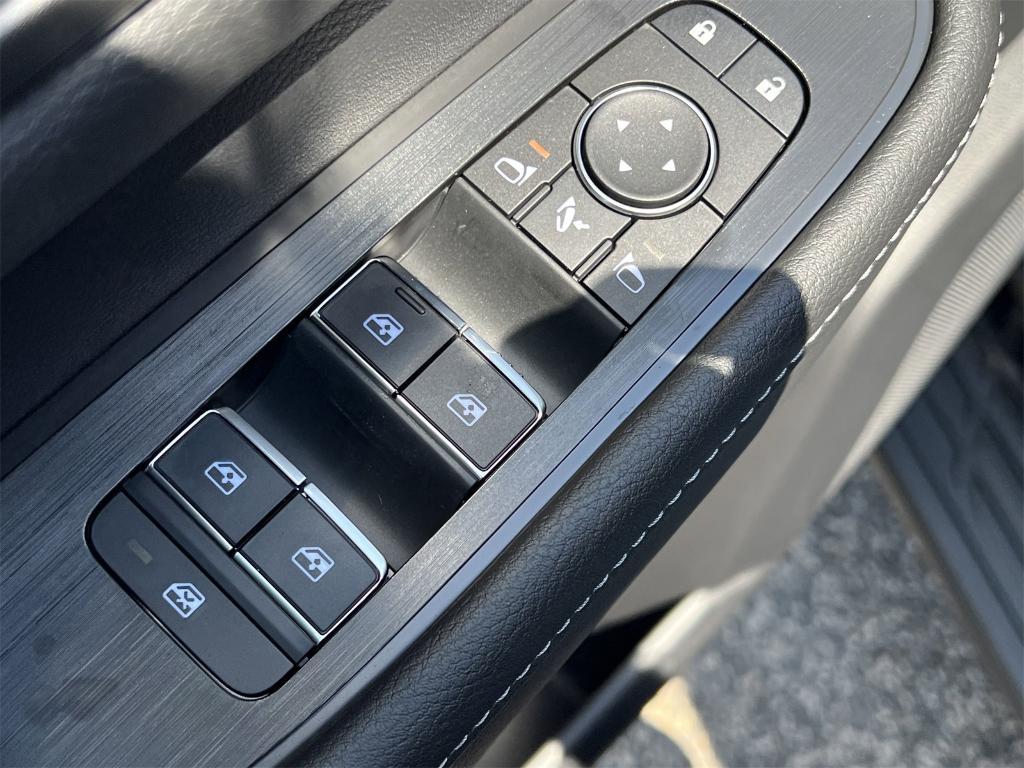new 2025 Nissan Armada car