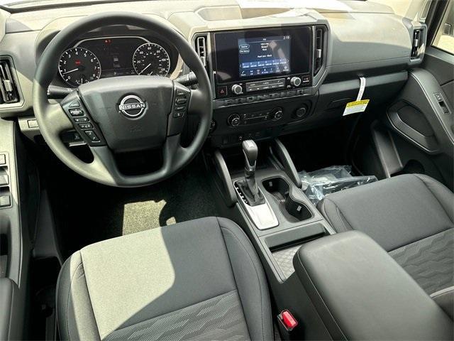 new 2025 Nissan Frontier car