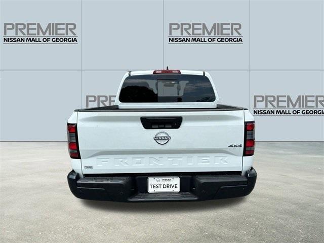 new 2025 Nissan Frontier car