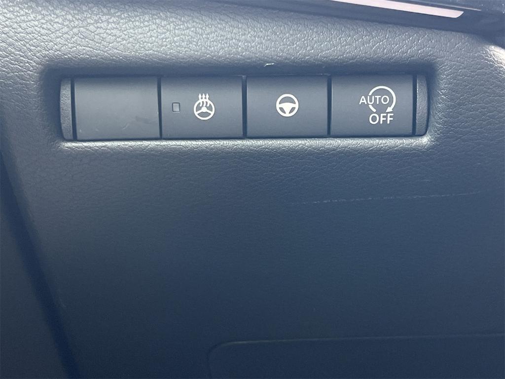 new 2025 Nissan Kicks car, priced at $26,839