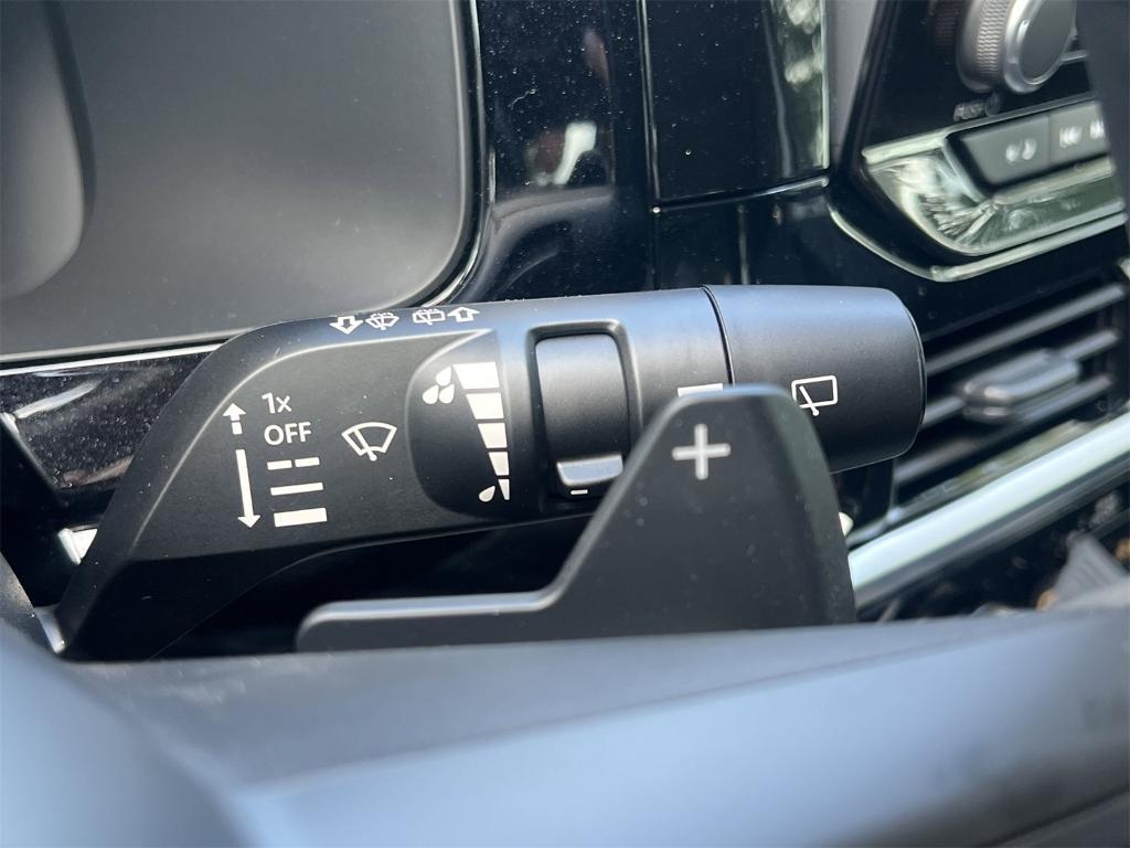 new 2025 Nissan Pathfinder car, priced at $39,104