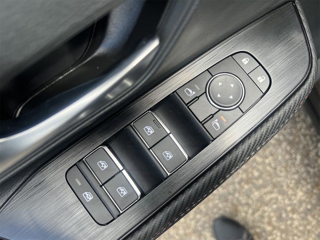 new 2025 Nissan Kicks car, priced at $25,657