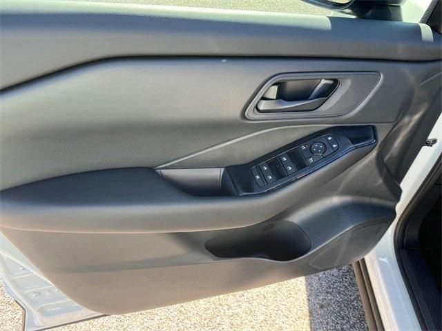 new 2025 Nissan Rogue car, priced at $26,506