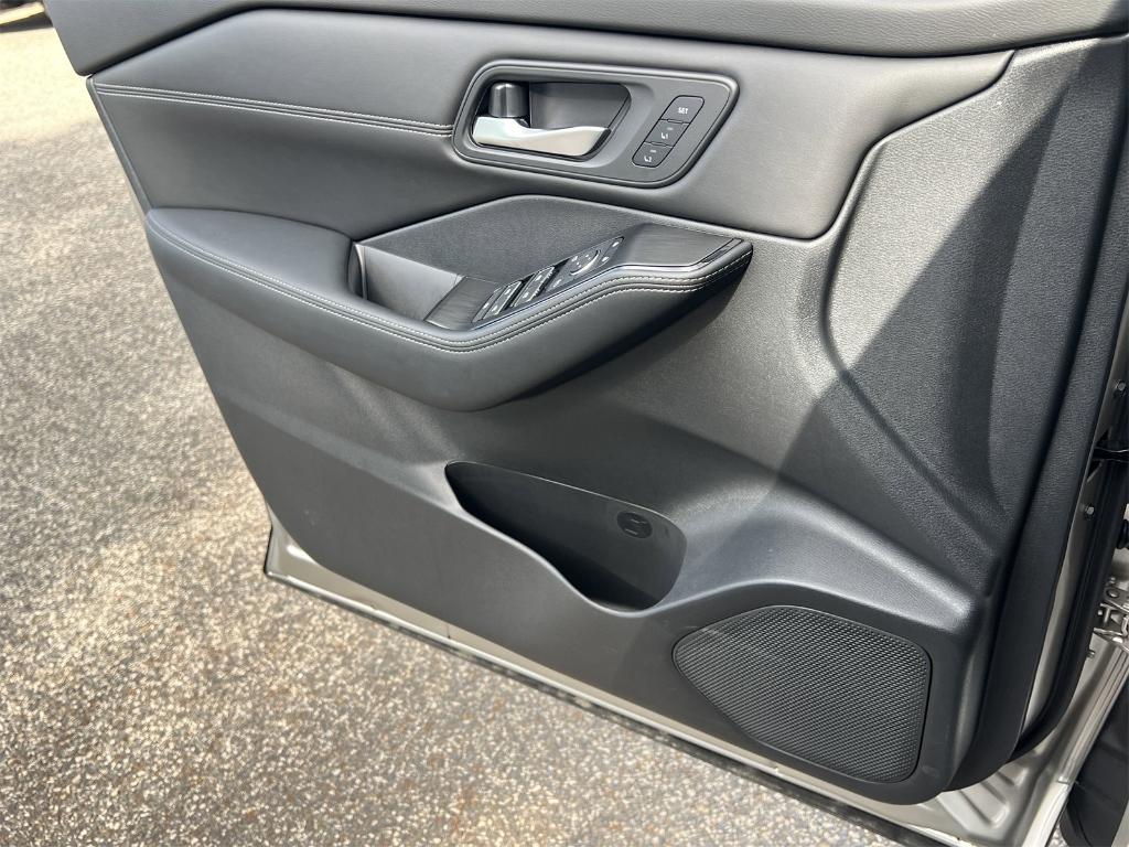 new 2025 Nissan Rogue car, priced at $34,323