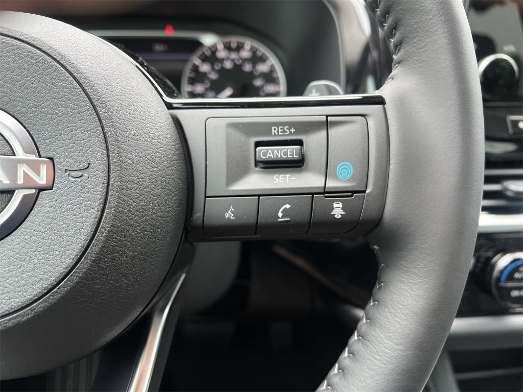 new 2025 Nissan Pathfinder car, priced at $37,928