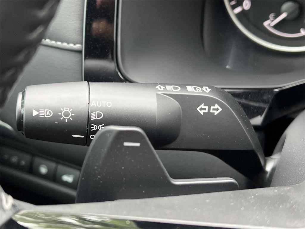new 2025 Nissan Pathfinder car, priced at $37,928