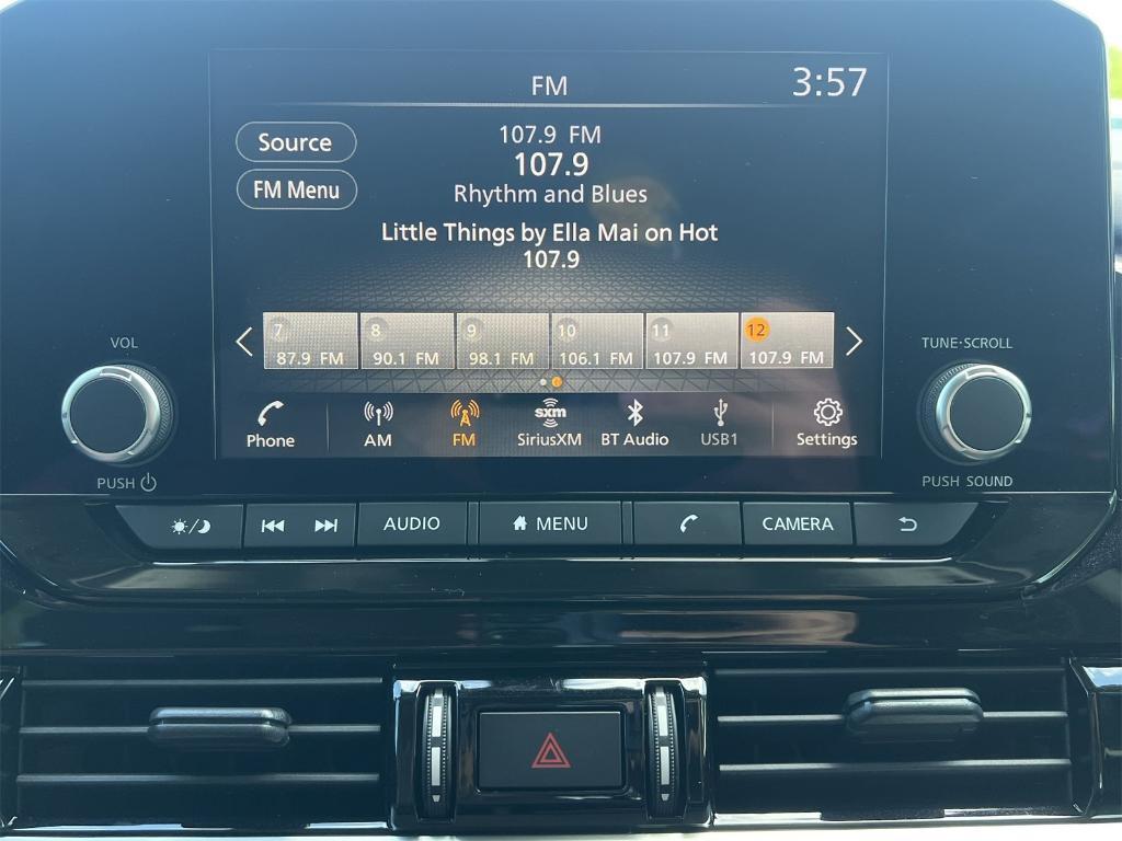 new 2025 Nissan Pathfinder car, priced at $39,586