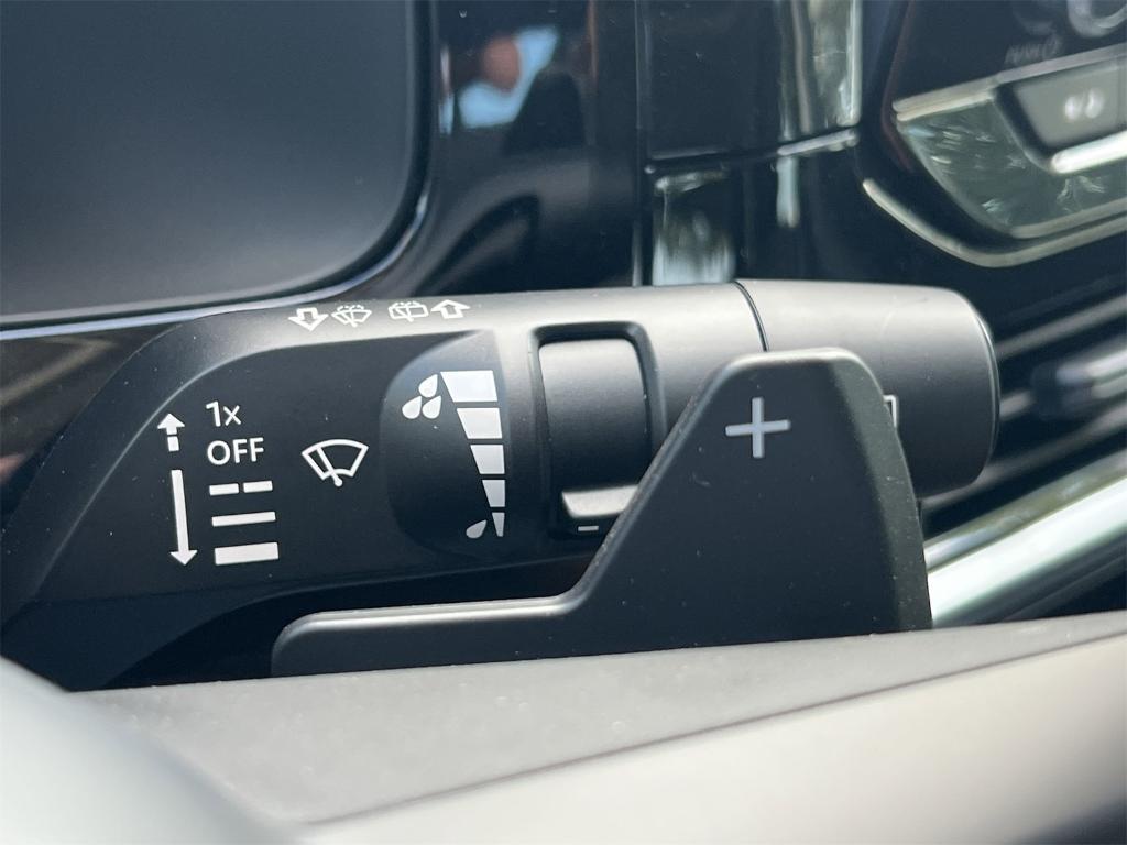 new 2025 Nissan Pathfinder car, priced at $39,586