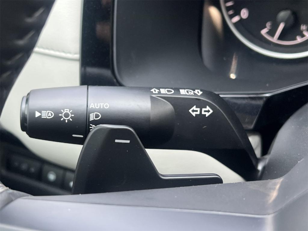 new 2025 Nissan Pathfinder car, priced at $35,391